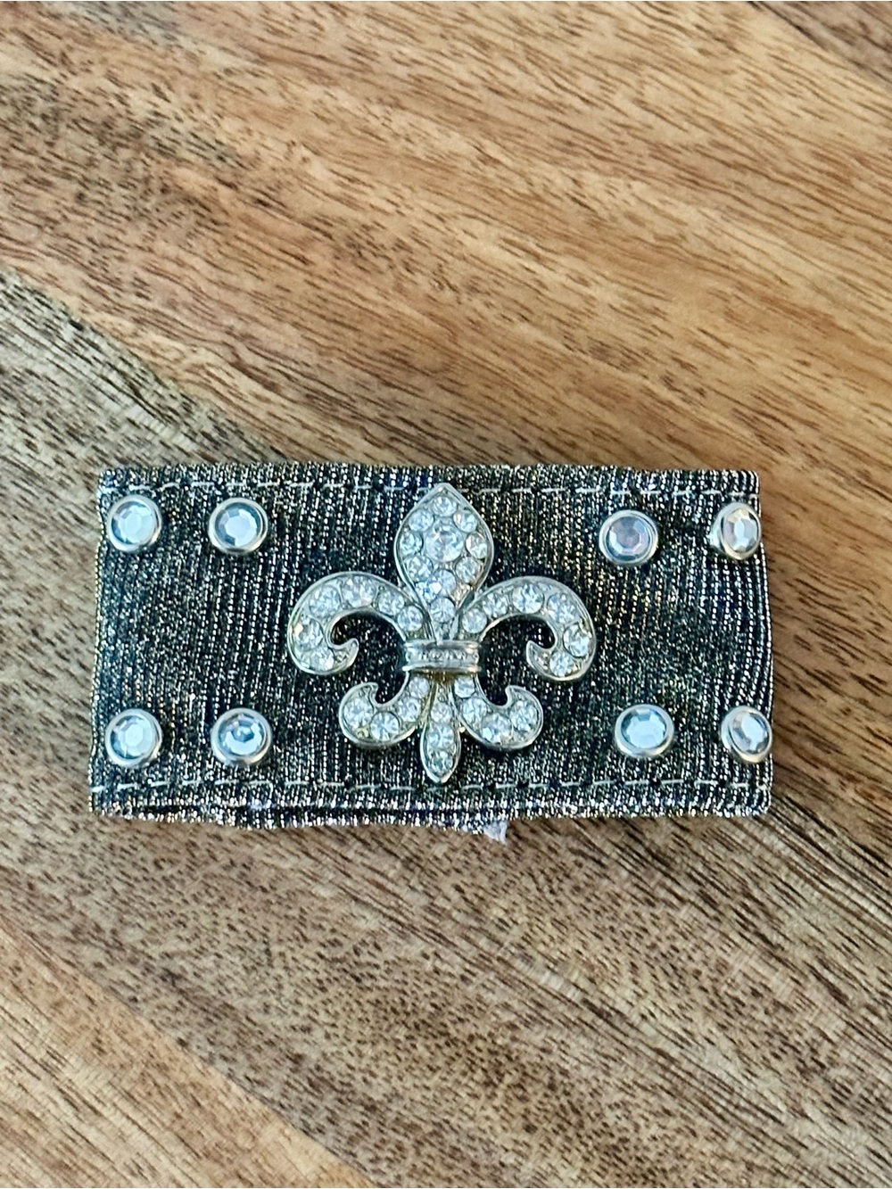 Rhinestone Silver-Tone Fleur-de-Lis Cuff Wristband Crystals Metallic EUC